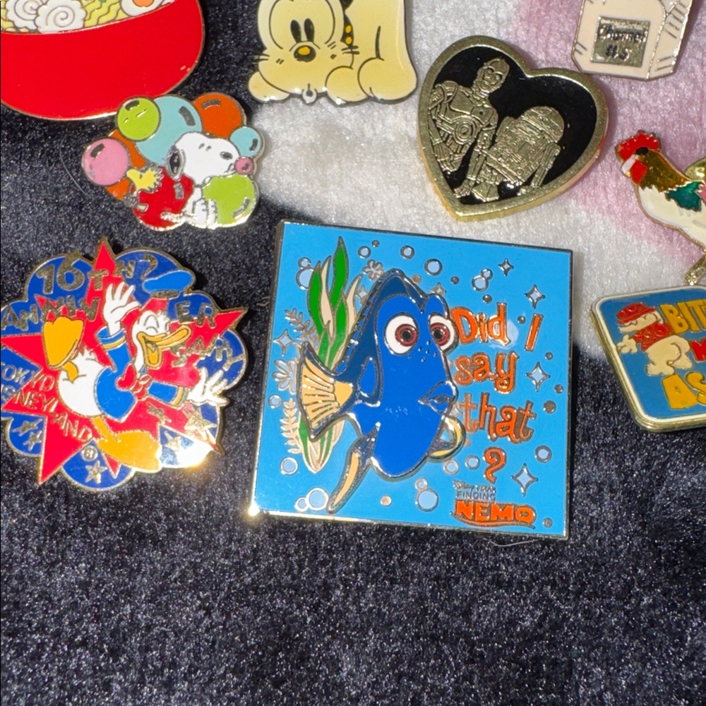 Random Assorted Enamel Pins - Picture 2 of 4
